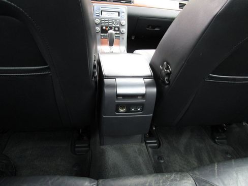 Used 2011 Volvo S80 3.2 w/ Climate Pkg image 15