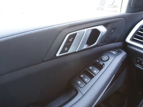 Used 2021 BMW X5 xDrive40i w/ Convenience Package AWD/4WD image 24