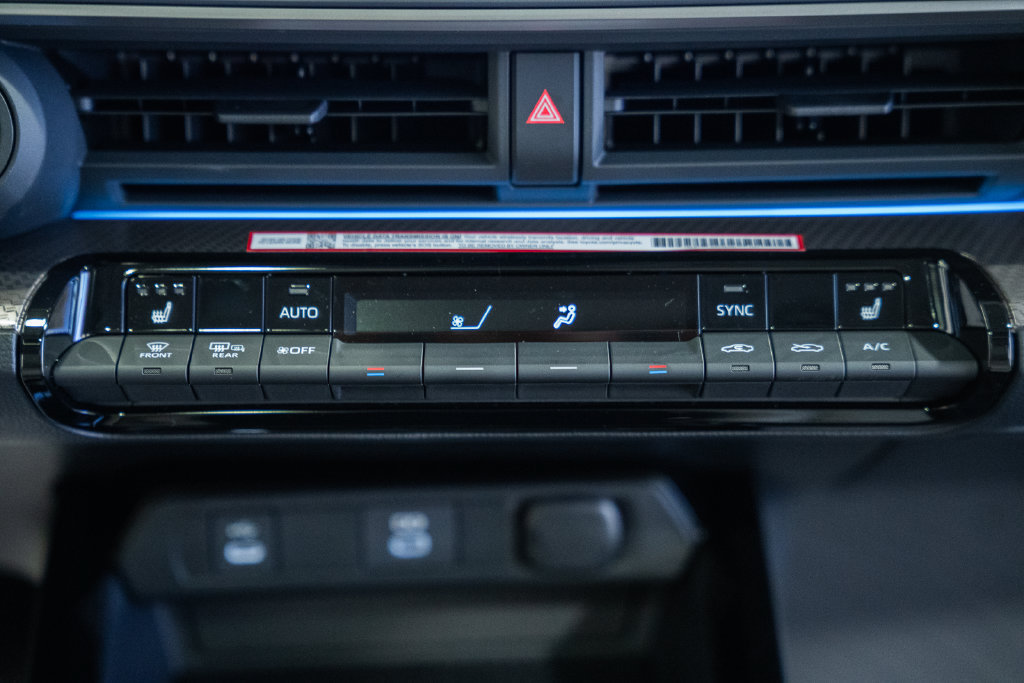 New 2027 Toyota Prius XLE AWD/4WD image 22