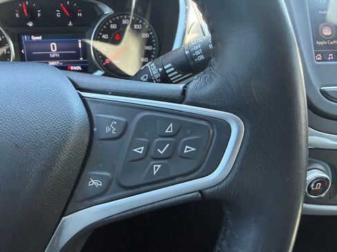 Used 2022 Chevrolet Equinox LT FWD image 19