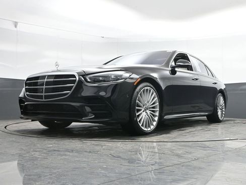 Used 2022 Mercedes-Benz S 580 4MATIC Sedan image 42