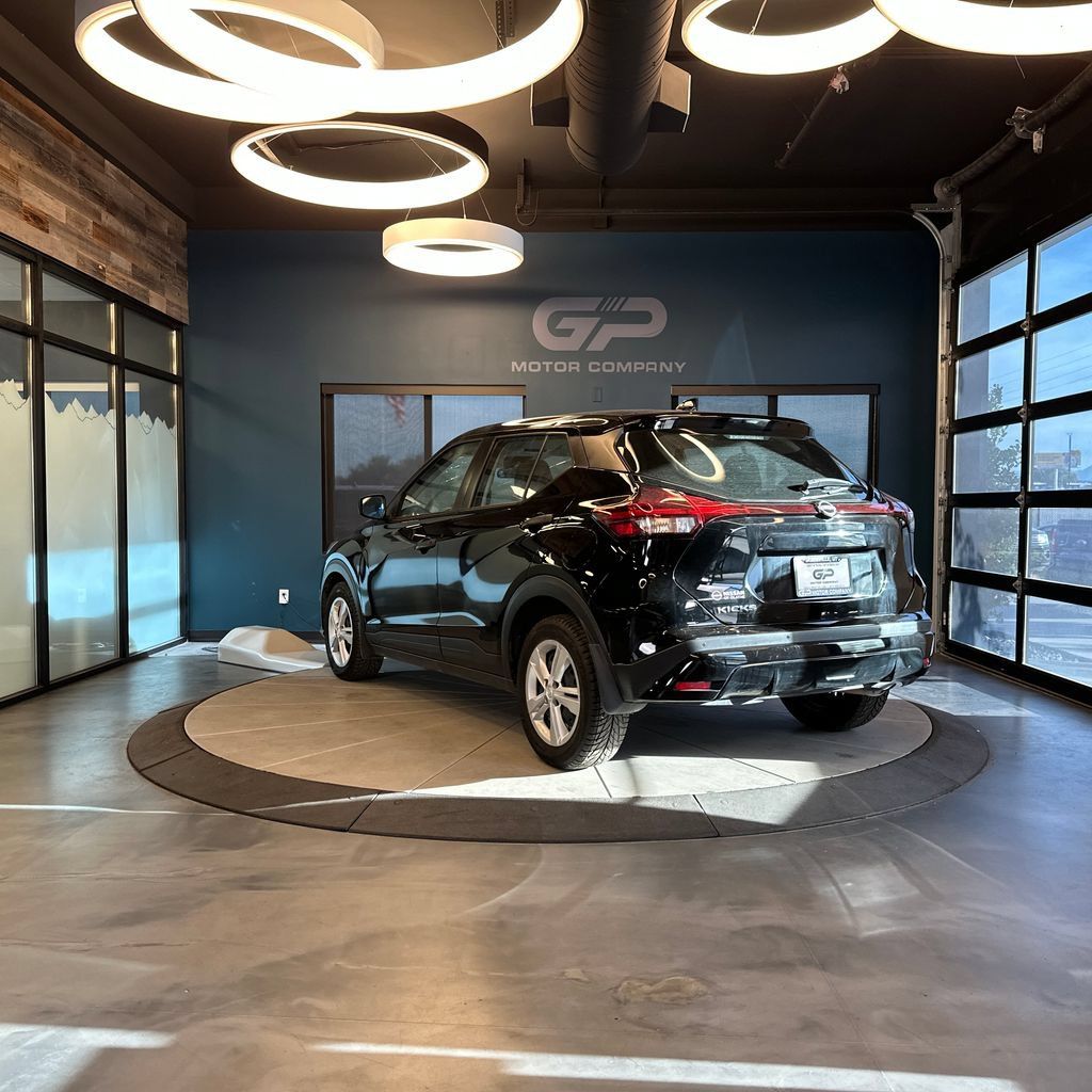 Used 2024 Nissan Kicks S FWD image 5