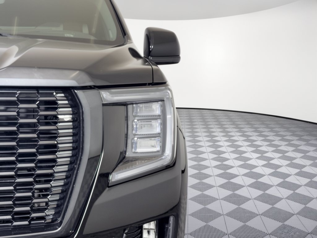 Used 2023 GMC Yukon Denali Ultimate w/ LPO, Floor Liner Package AWD/4WD image 12
