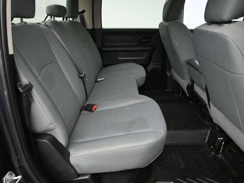 Used 2018 RAM 1500 Express AWD/4WD image 14