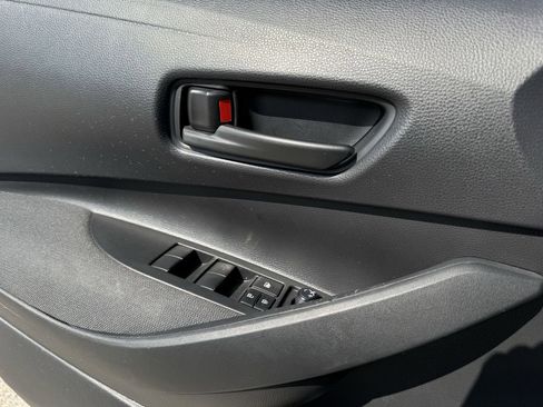 Used 2025 Toyota Corolla LE FWD image 22