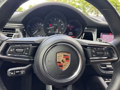 Used 2024 Porsche Macan AWD/4WD image 22