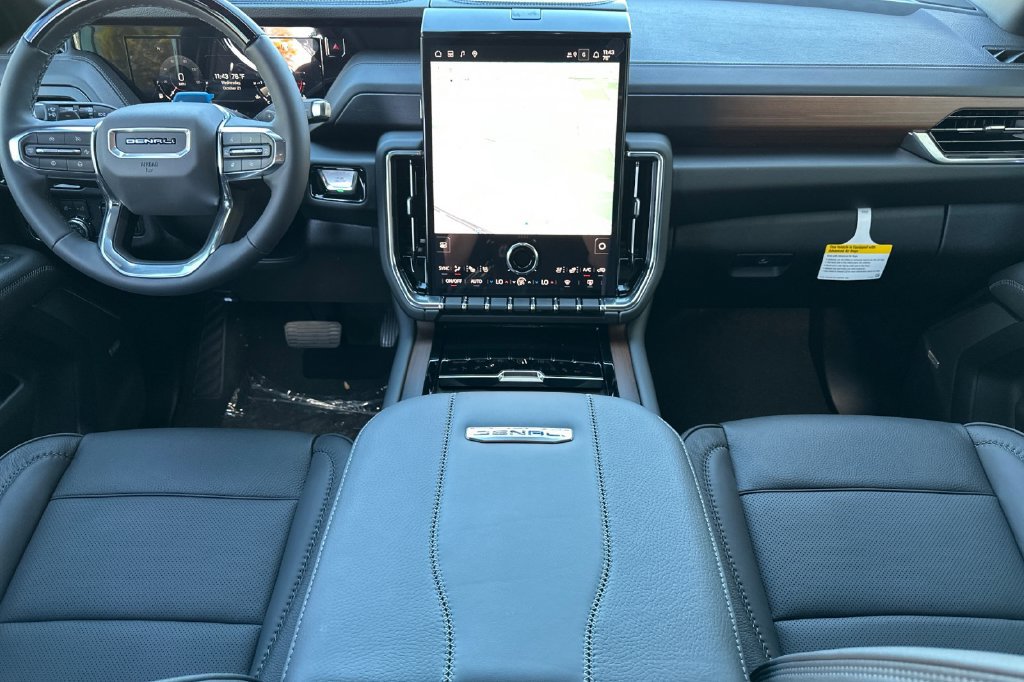 New 2027 GMC Yukon Denali w/ Advanced Technology Package AWD/4WD image 13