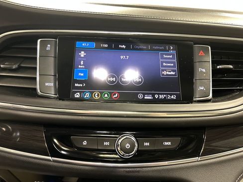 Used 2020 Buick Enclave Premium w/ Sun and Sites Package FWD image 17