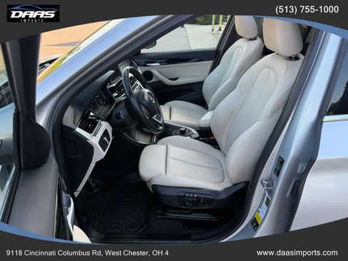 Used 2018 BMW X1 xDrive28i w/ Convenience Package AWD/4WD image 9