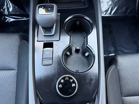 Certified 2024 Nissan Rogue SV image 21