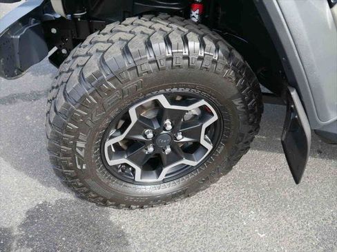 Certified 2020 Jeep Gladiator Rubicon image 12