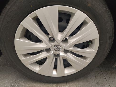 Used 2024 Nissan Sentra S FWD image 31