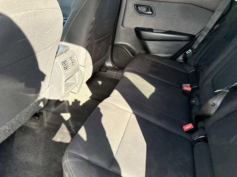 Certified 2023 Nissan Rogue S image 14