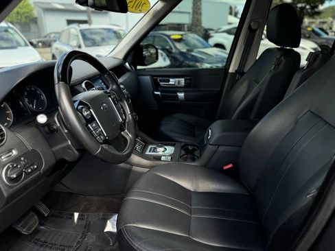 Used 2015 Land Rover LR4 HSE image 13