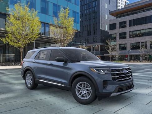 New 2025 Ford Explorer Active image 7