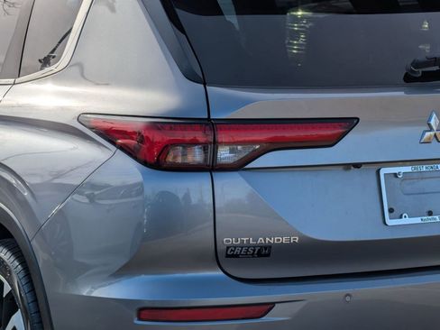 Used 2024 Mitsubishi Outlander SE image 13