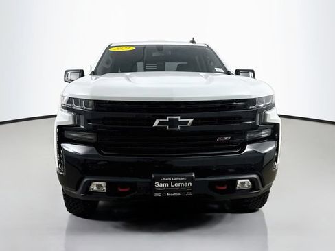 Used 2021 Chevrolet Silverado 1500 LT Trail Boss w/ Convenience Package II AWD/4WD image 2