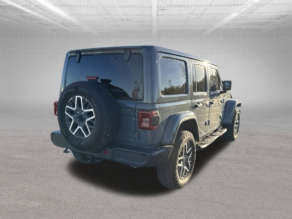 Used 2024 Jeep Wrangler Unlimited Sahara w/ Safety Group AWD/4WD image 9
