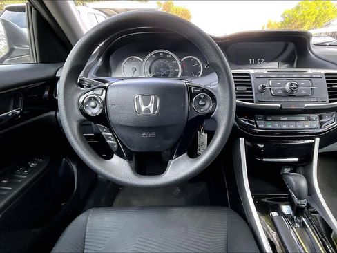 Used 2016 Honda Accord LX image 5