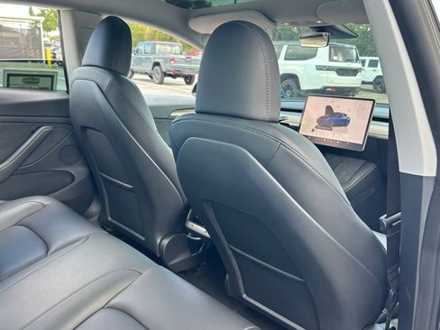 Used 2023 Tesla Model 3 Standard Range image 47