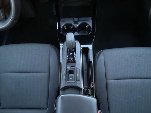 Used 2023 Toyota Prius Limited image 19