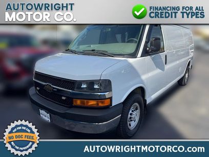 Used 2017 Chevrolet Express 3500 Extended w/ Chrome Appearance Package