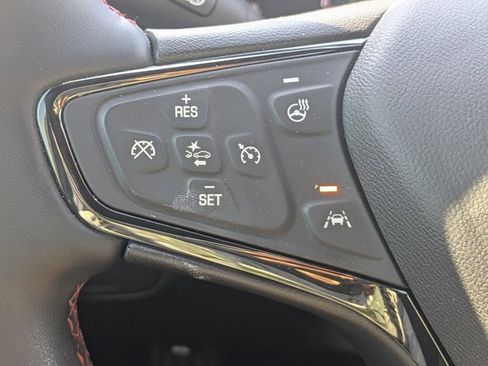 Used 2024 Chevrolet Equinox RS w/ RS Leather Package image 28