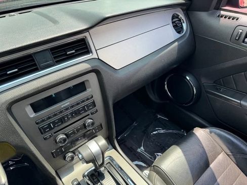 Used 2010 Ford Mustang Premium RWD image 19