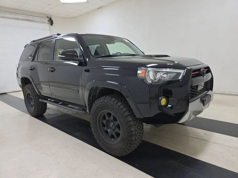 Used 2020 Toyota 4Runner TRD Off-Road Premium w/ Moonroof Package image 3