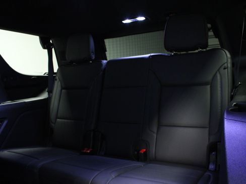 Used 2025 GMC Yukon Denali image 14