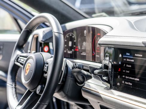 Used 2024 Porsche Cayenne S image 74