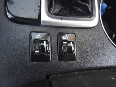 Used 2019 Toyota Highlander XLE FWD image 13