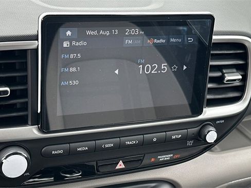 New 2025 Hyundai Venue SEL image 14