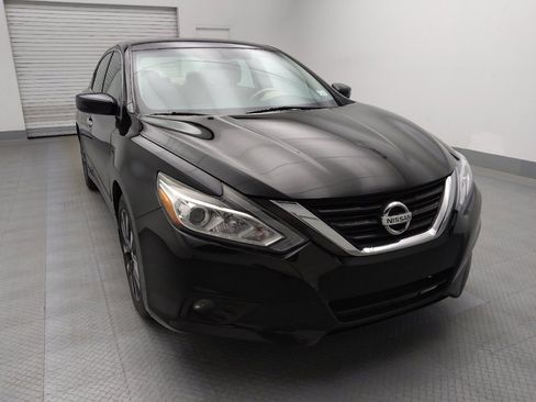 Used 2016 Nissan Altima 2.5 SV image 14