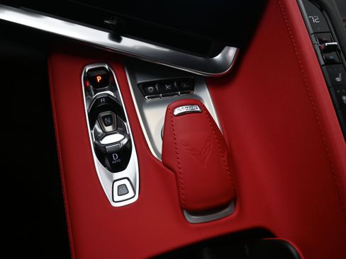 Used 2021 Chevrolet Corvette 2LT w/ Z51 Performance Package image 20