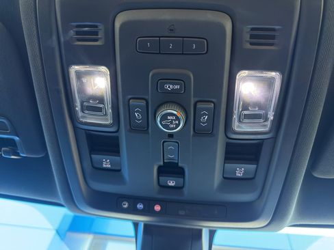 Used 2021 Chevrolet Tahoe RST w/ Luxury Package image 43