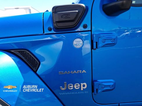 Used 2024 Jeep Wrangler Unlimited Sahara AWD/4WD image 23
