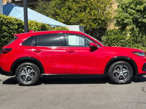 Certified 2024 Honda HR-V EX-L image 3