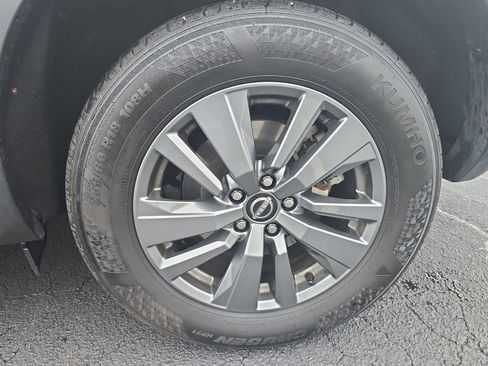 Used 2025 Nissan Pathfinder SV image 35