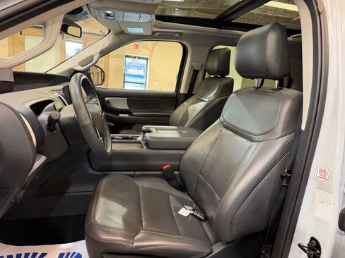 Used 2025 Ford Expedition Max Active image 11