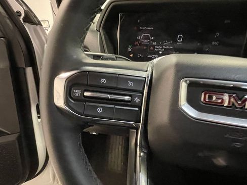 Used 2026 GMC Terrain Elevation image 32