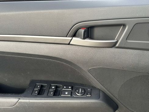 Used 2018 Hyundai Elantra SEL image 23