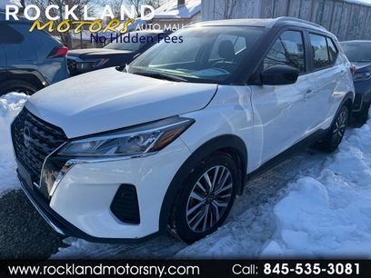 Used 2024 Nissan Kicks SV