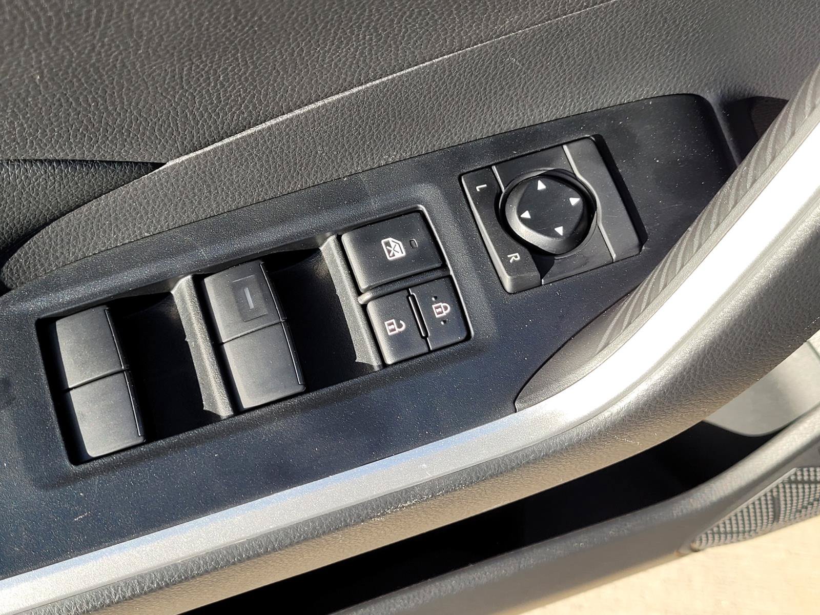 Used 2023 Toyota RAV4 LE AWD/4WD image 25