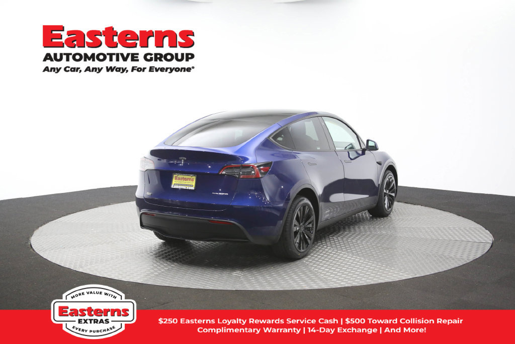 Used 2023 Tesla Model Y Long Range AWD/4WD image 36
