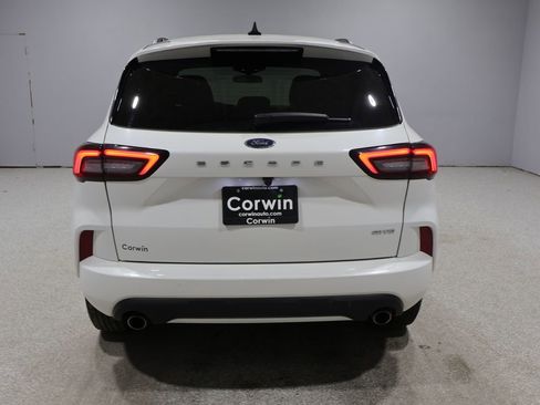 Used 2024 Ford Escape ST-Line AWD/4WD image 3