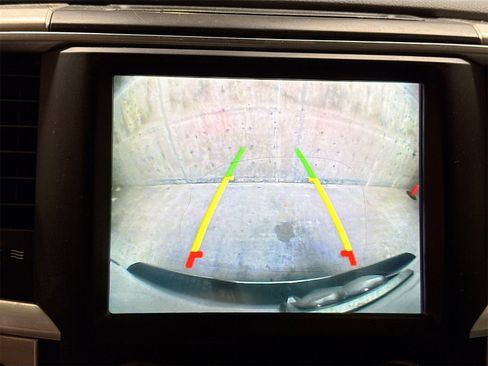 Used 2018 RAM 1500 Big Horn image 14