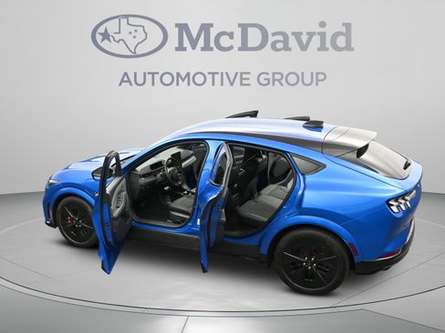 Used 2025 Ford Mustang Mach-E GT AWD/4WD image 44