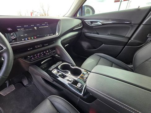 Used 2023 Buick Envision Essence AWD/4WD image 22
