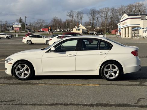 Used 2013 BMW 328i xDrive Sedan AWD/4WD image 8